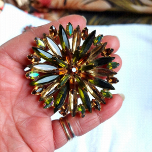 Vintage 50s Large Autumn Green, Clear & Topaz Crystal Floral Brooch